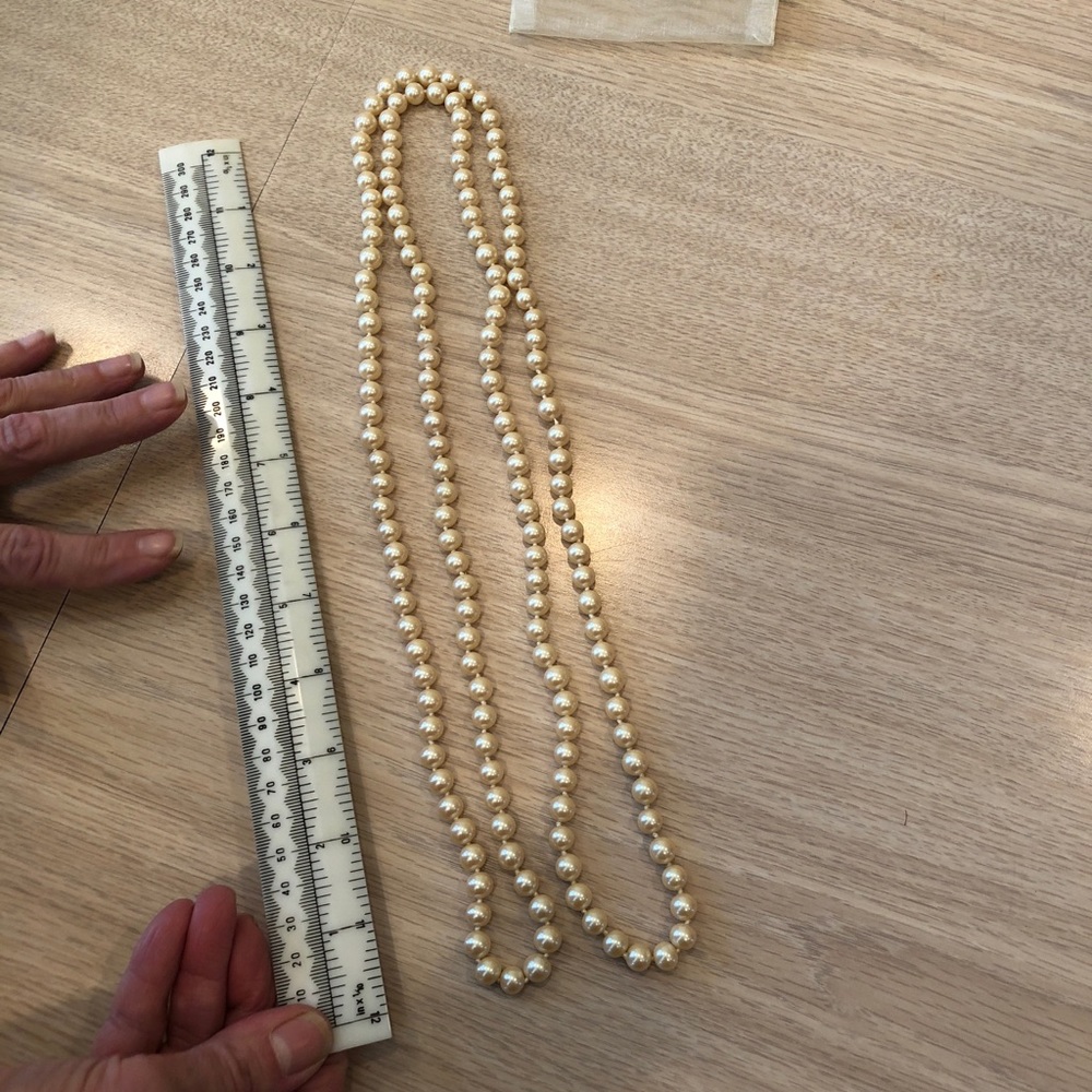 Cultured pearls with a cute pouch
